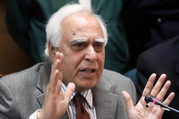 IT Can Help in Solving Pending Cases:Kapil Sibal