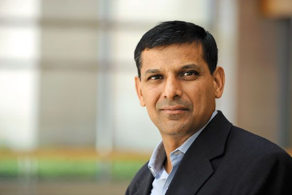 New RBI Chief Raghuram Rajan to Focus on Mobile Banking and Aadhaar for Credit