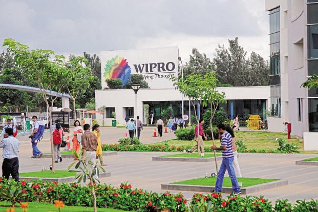 Wipro hands pink slips to 700 employees, may sack 2,000 in total