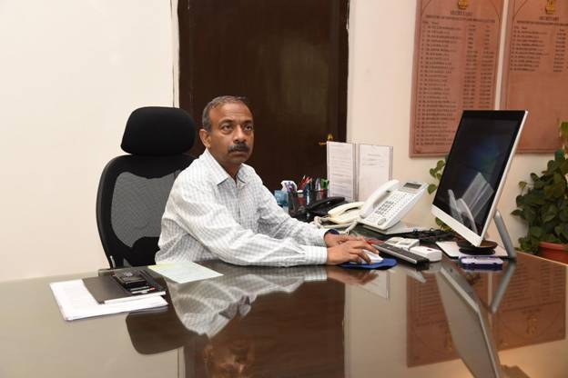 Amit Khare takes charge as Secretary I&B