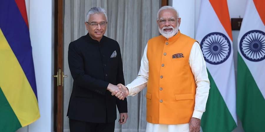 Prime Minister Shri Narendra Modi meets Hon. Pravind Kumar Jugnauth, Prime Minister of Mauritius at Hyderabad House, New Delhi (May 31, 2019).