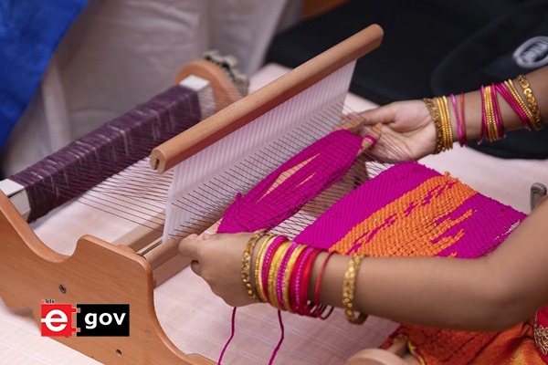 UP Govt to Create Massive Jobs for The Youth in Handloom & Textile Sectors