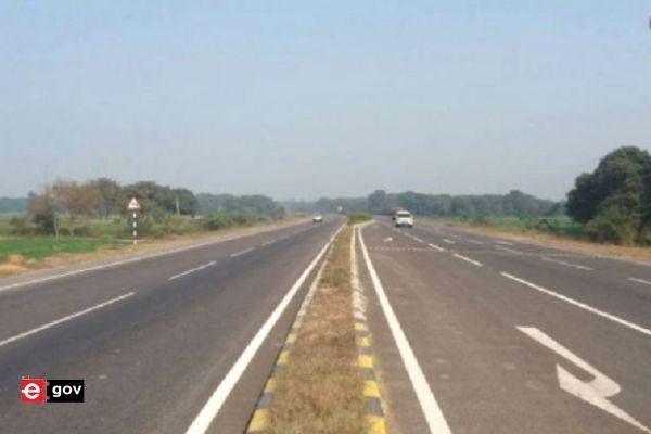 Road to reform: Uttar Pradesh government to construct 19,000 km of roads by 2024-25