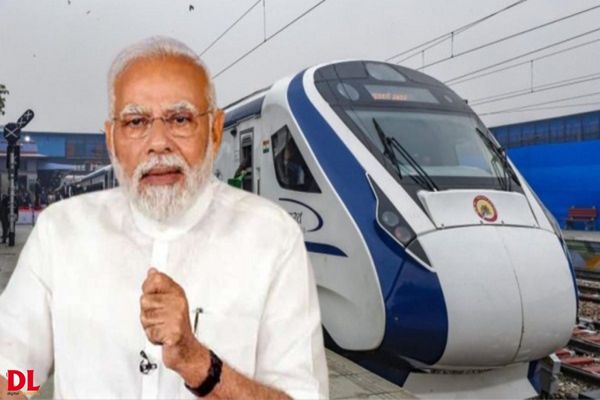 PM Modi gifts Maharashtra two new Vande Bharat trains