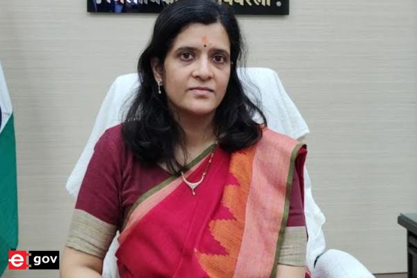 7 IAS Officers, Including 4 District Magistrates, transferred in UP, Mala Srivastava appointed Director of Geology & Mining