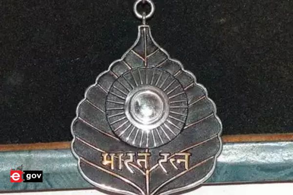 India honour 5 Bharat Ratna this year, Check details