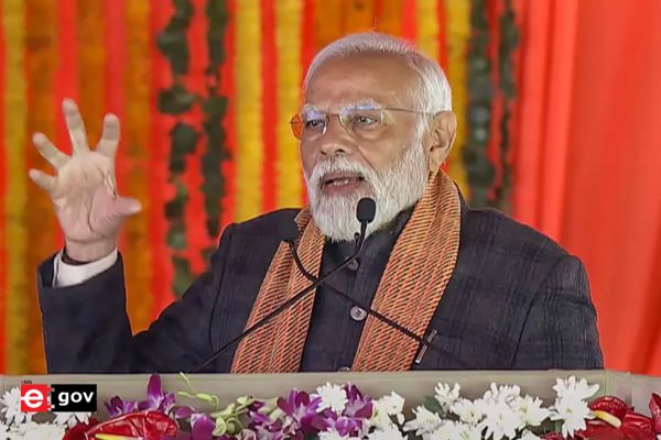 Prime Minister Modi unveils ₹6,400 crore Development Projects in Srinagar