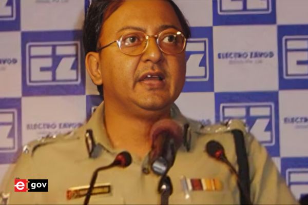 EC appoints Sanjay Mukherjee as new DGP of West Bengal