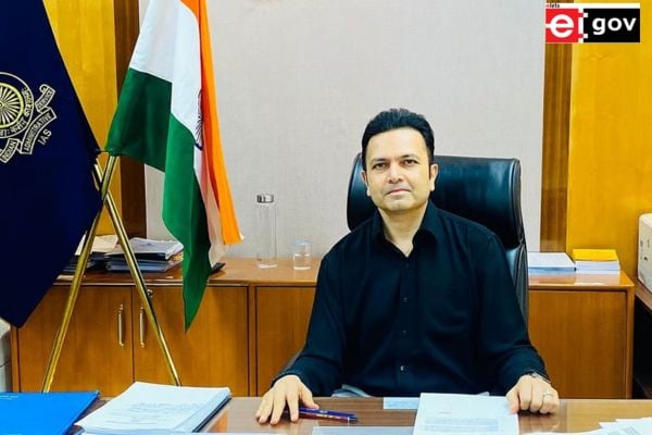 Bureaucratic Reshuffle (Centre): Akash Tripathi made  MD SECI, Akhil Kumar appointed MD & CEO, Digital India Corporation