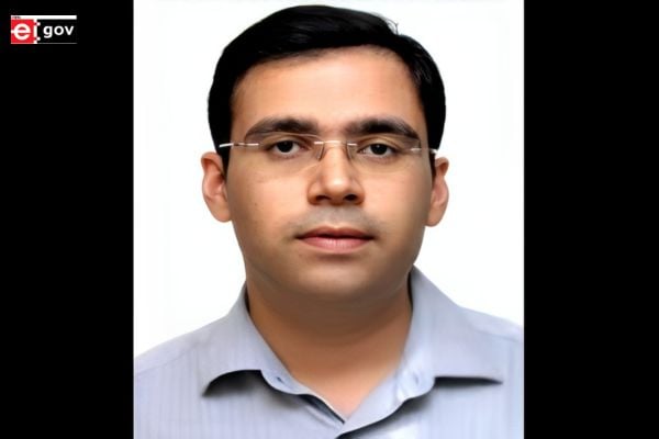 Centre appoints Ravi Dhawan as Director in Ministry of Power for Five-Year Term