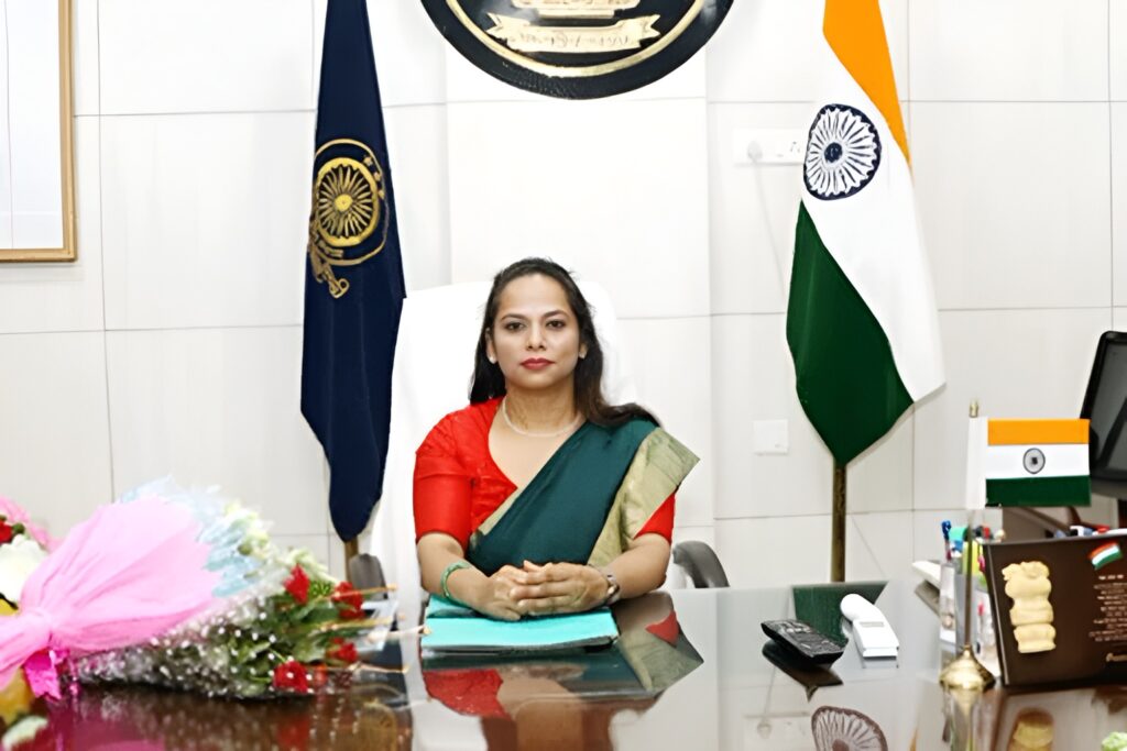 13 IAS  transferred in  Chhattisgarh, Shikha Rajput Tiwari made Secretary State Election Commission
