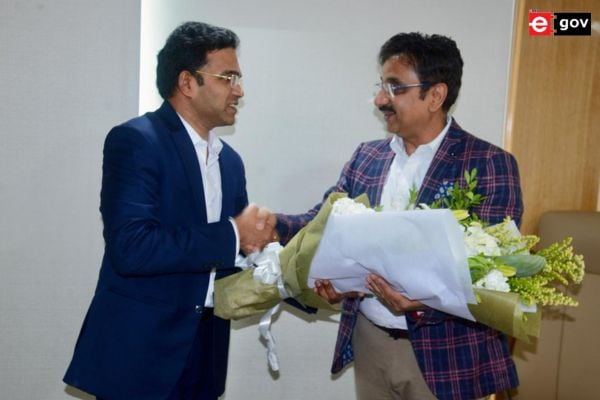Karnataka: Pankaj Kumar Pandey appointed Principal Secretary DP&AR, Dr. Ram Prasath Manohar given additional charge of KPTCL