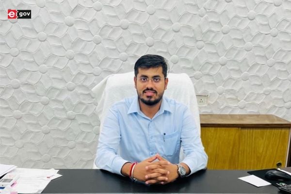 J&K Government Transfers IAS Officers; Shubhankar Pratyush Pathak Posted to LG Secretariat