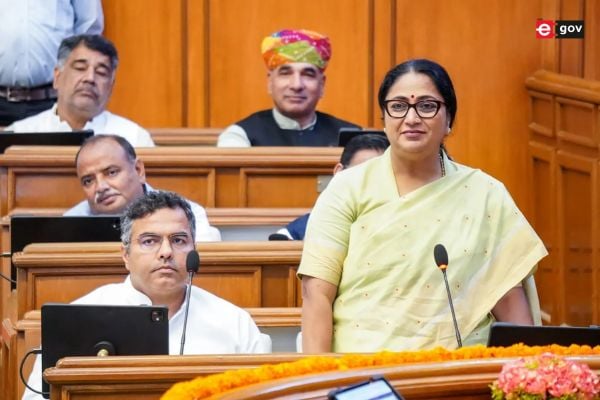 Delhi CM Rekha Gupta Presents ₹1.03 Lakh Crore Budget with Focus on Roads and Green Development