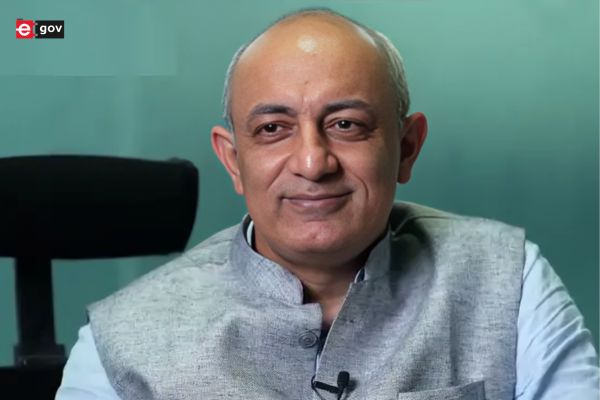 Rahul Ranjan Mahiwal Among 11 IAS Officers Transferred in Maharashtra Reshuffle